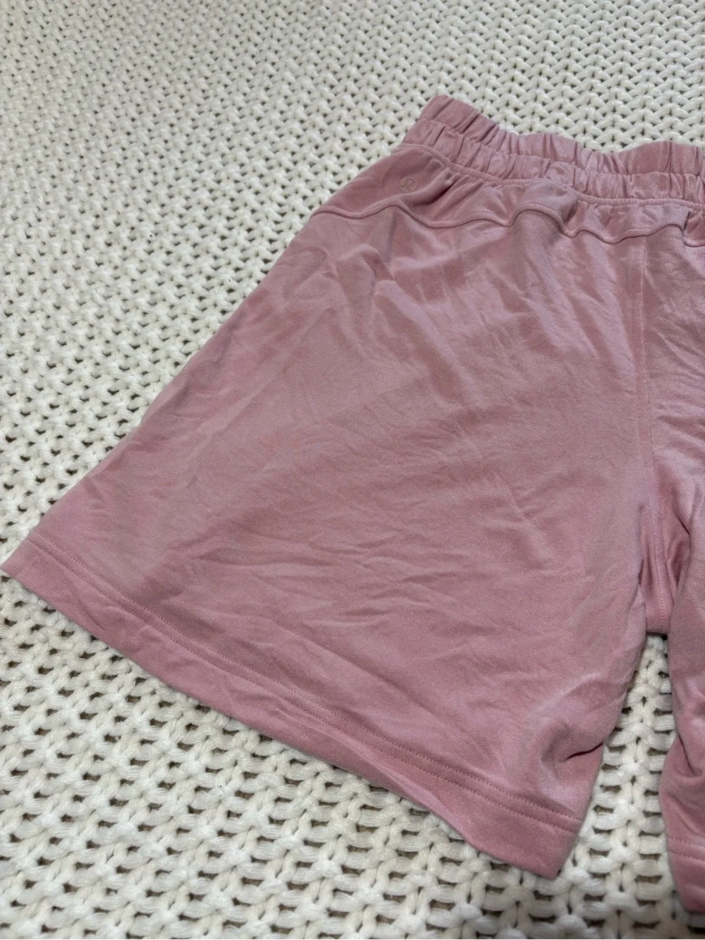 lululemon BeCalm mid rise brumda short in pink haze size small